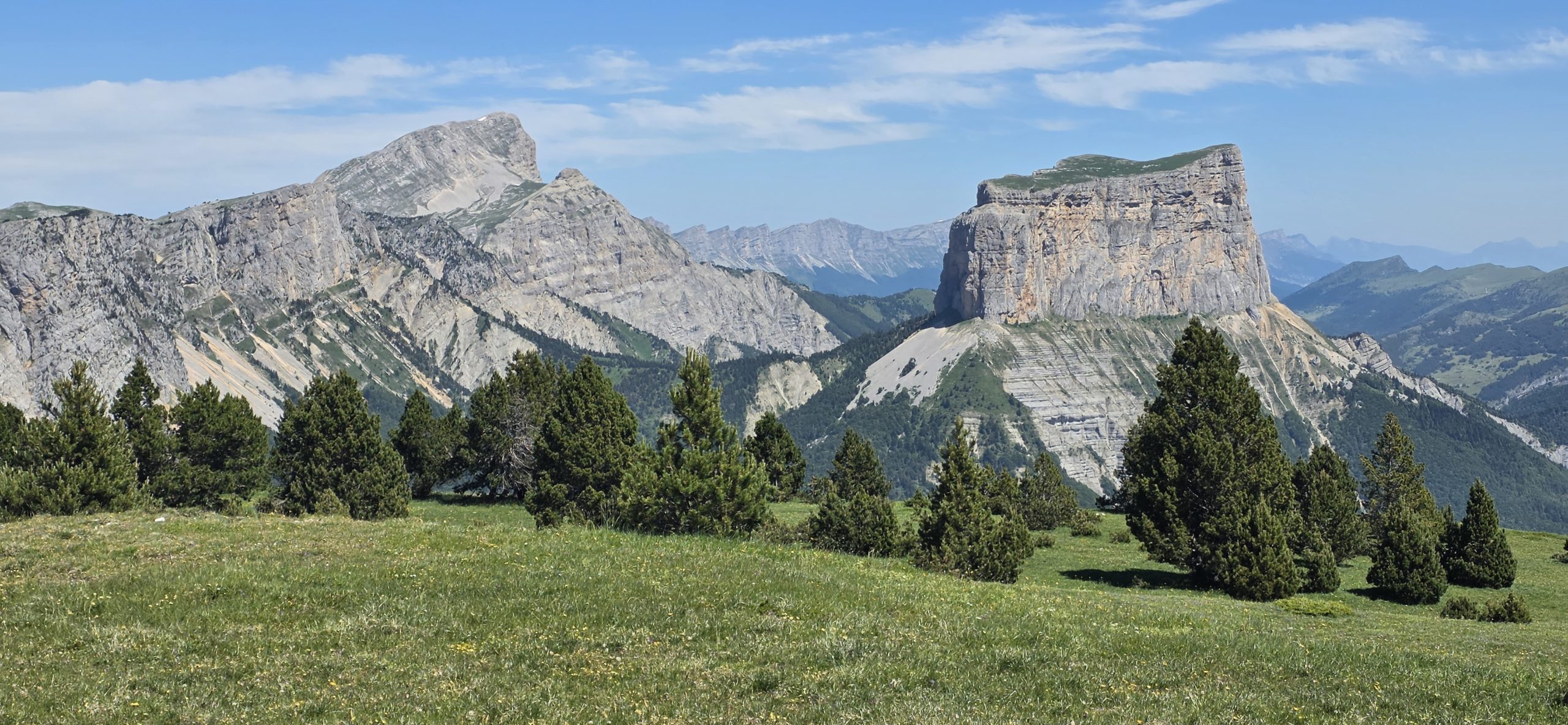 Mont Aiguille, col de l'Aupet Trek Évasion